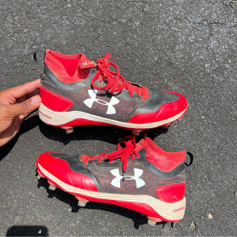 Under Armour Red and Black Baseball Cleats Size 9.5 - Picture 9 of 9